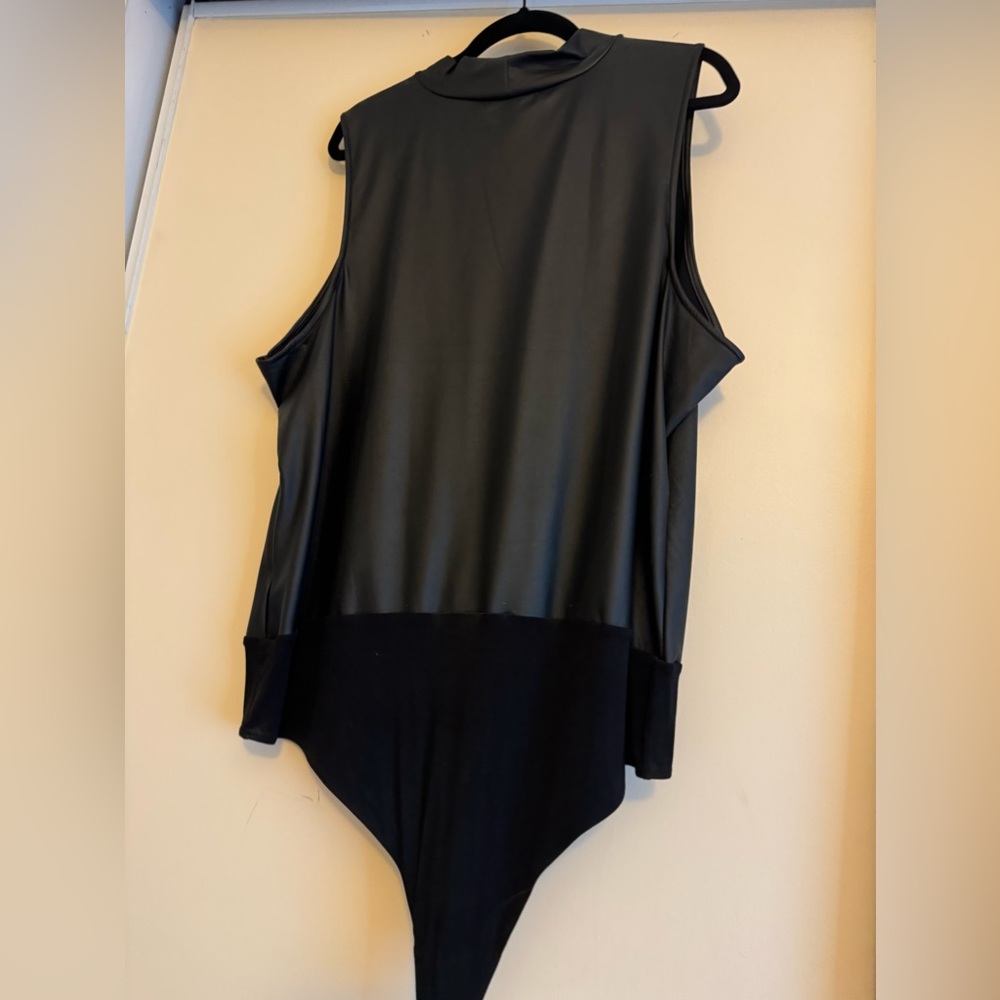 NWOT Torrid size 4 pleather bodysuit